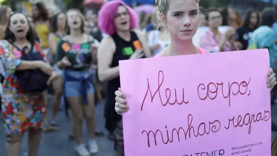 Pesquisa revela apoio ambíguo ao feminismo no Brasil