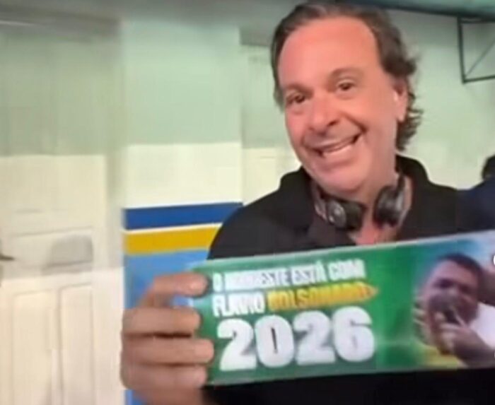 Gilson Machado é alvo de ação por promover Flávio Bolsonaro para 2026