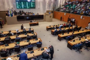 Janela partidária: 28 mudanças reconfiguram cenário político na Assembleia Legislativa