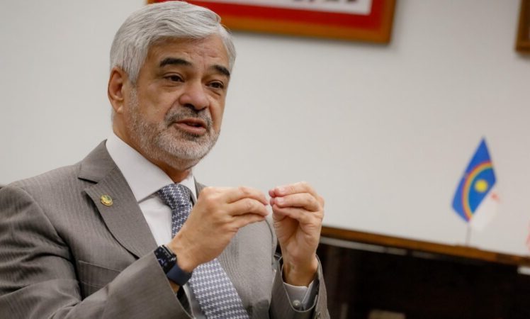 Humberto Costa recebe título de Cidadão do Cabo de Santo Agostinho