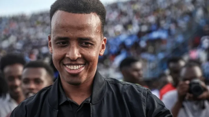 Árbitro barrado nos EUA para Copa vira herói na Somália