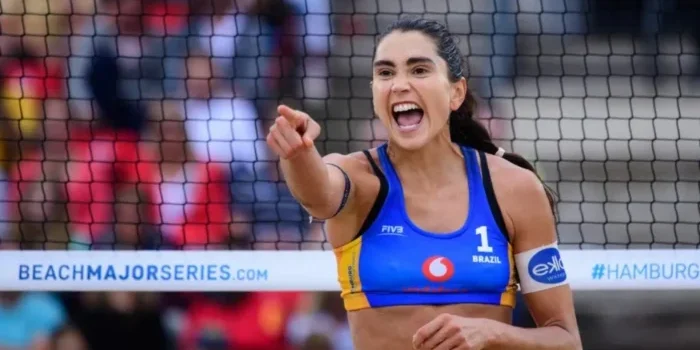 Caso Carol Solberg: O apito seletivo da FIVB e a criminalização da consciência política no Esporte