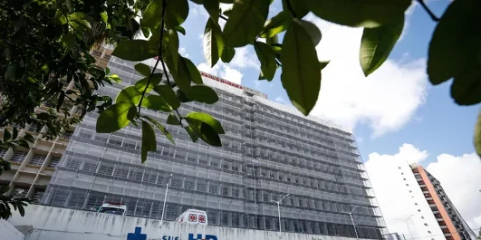 Hospital da Restauração com 303% de lotação: Cremepe alerta para crise na emergência